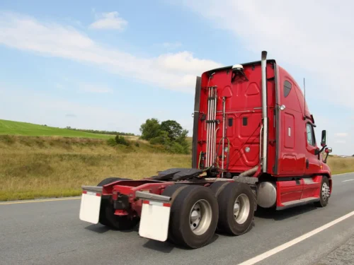 2022Q3_1203011770357805_Blog-Image_Blog_A-quick-insight-to-power-only-trucking_Feature_Aqsa (3)